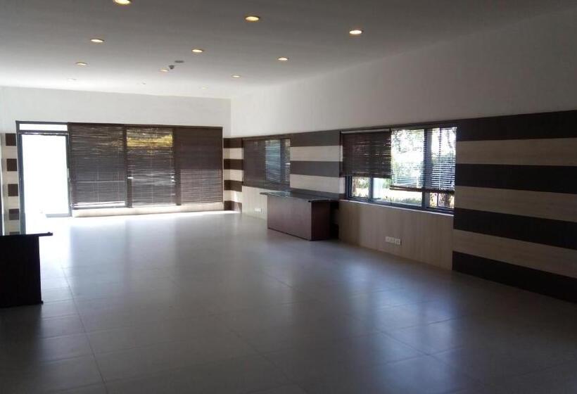 酒店 Sterling Munnar