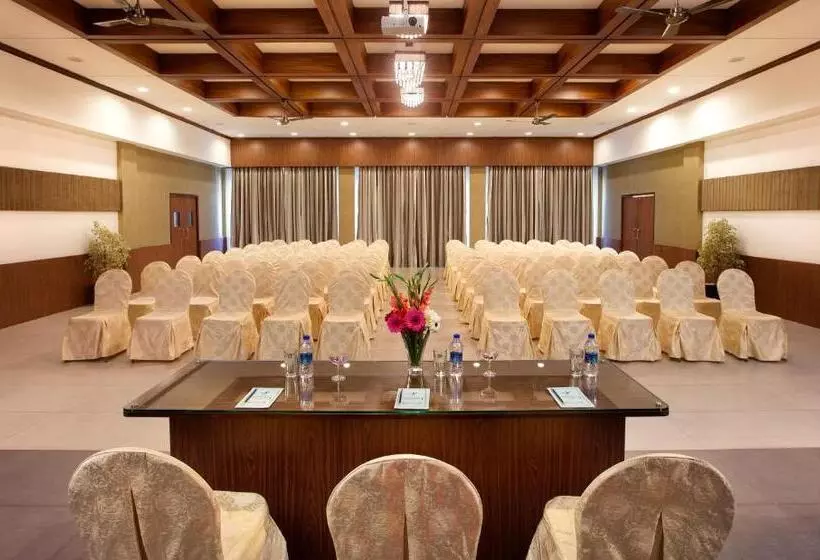 酒店 Sterling Munnar