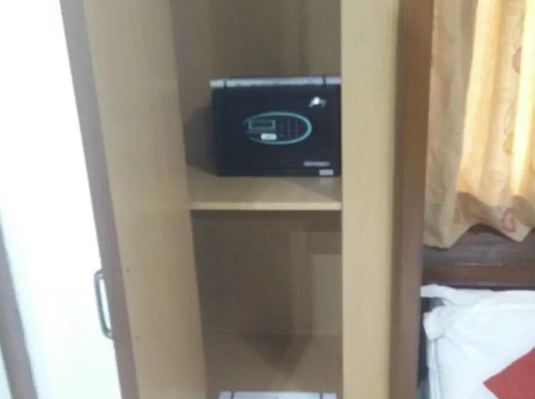 Strand Hotel, Colaba