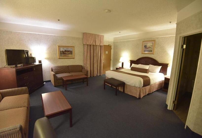 فندق Tropical Inn North Battleford