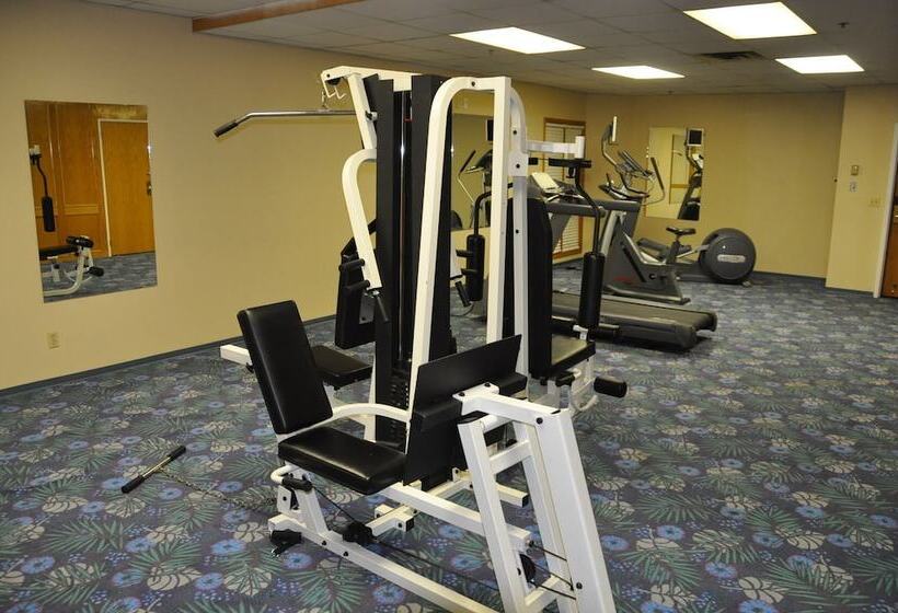 فندق Tropical Inn North Battleford