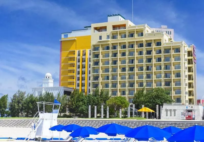 Vessel Hotel Campana Okinawa