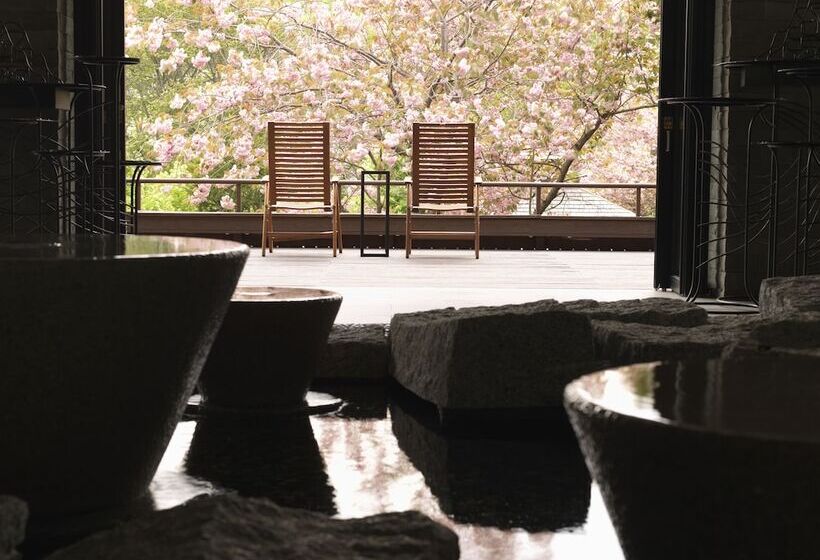 Lake Shikotsu Tsuruga Resort Spa Mizu No Uta