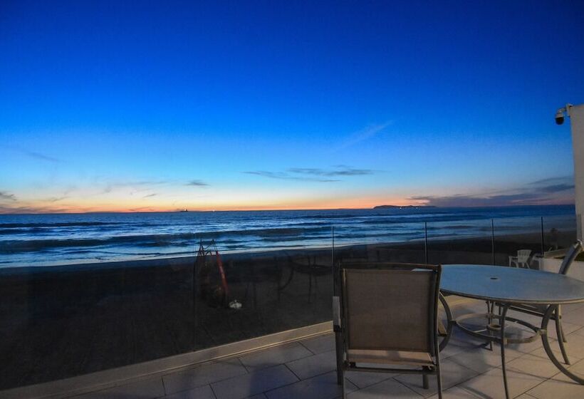 Quinta Pacifica Beachfront Villas