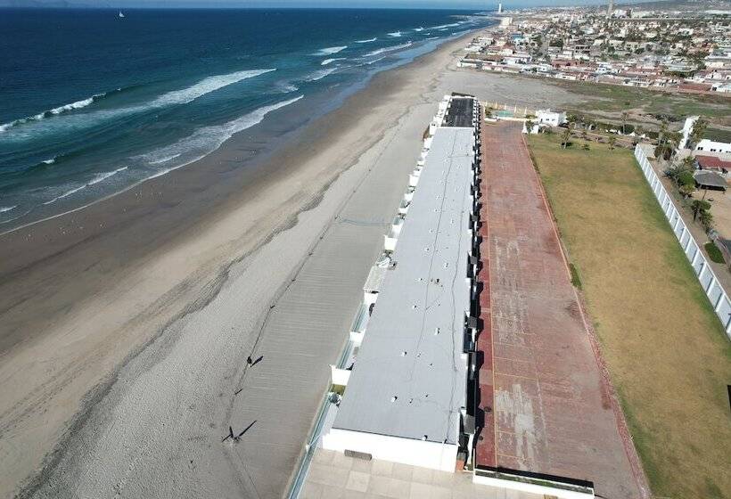 Quinta Pacifica Beachfront Villas