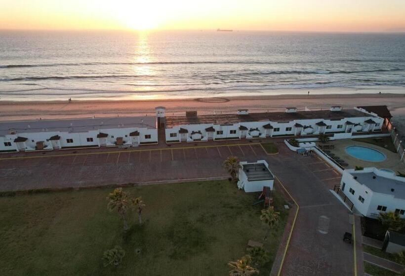 Quinta Pacifica Beachfront Villas