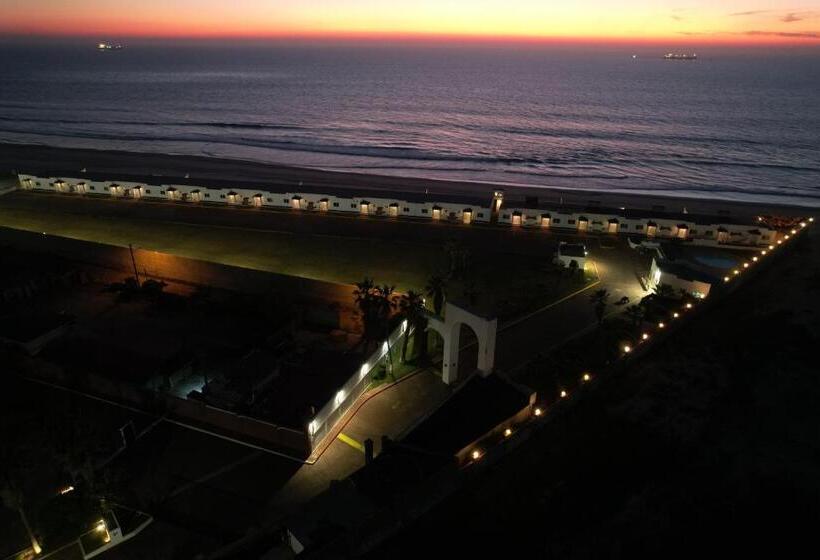 Quinta Pacifica Beachfront Villas