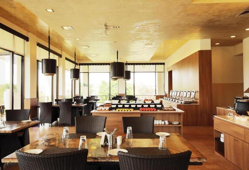 Kurort Lemon Tree Hotel, Tarudhan Valley, Manesar