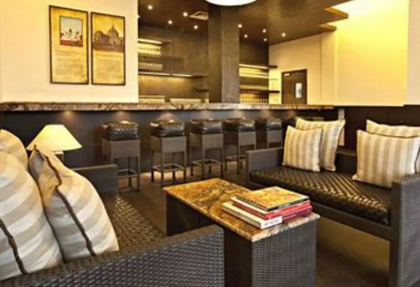 리조트 Lemon Tree Hotel, Tarudhan Valley, Manesar