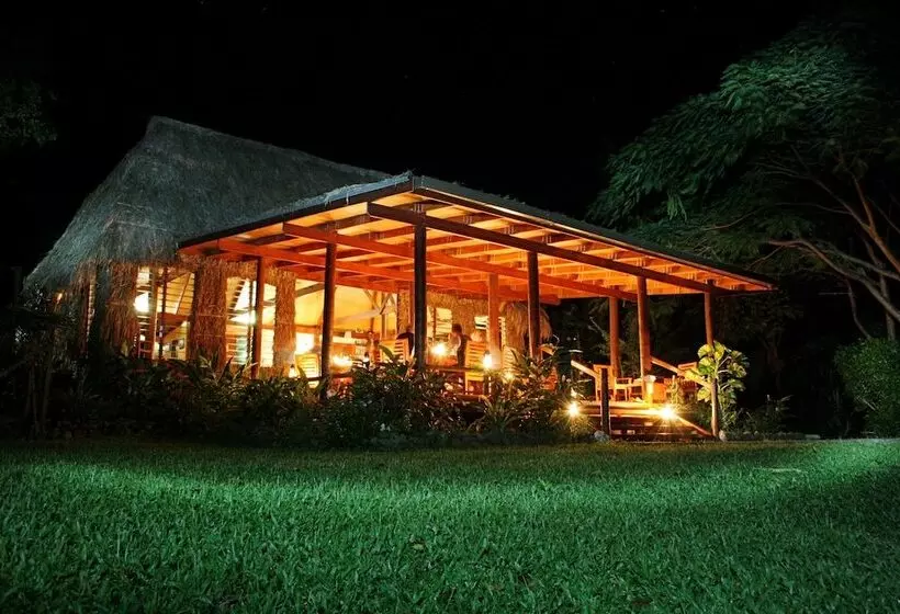 אתר נופש Matava   Fiji...untouched