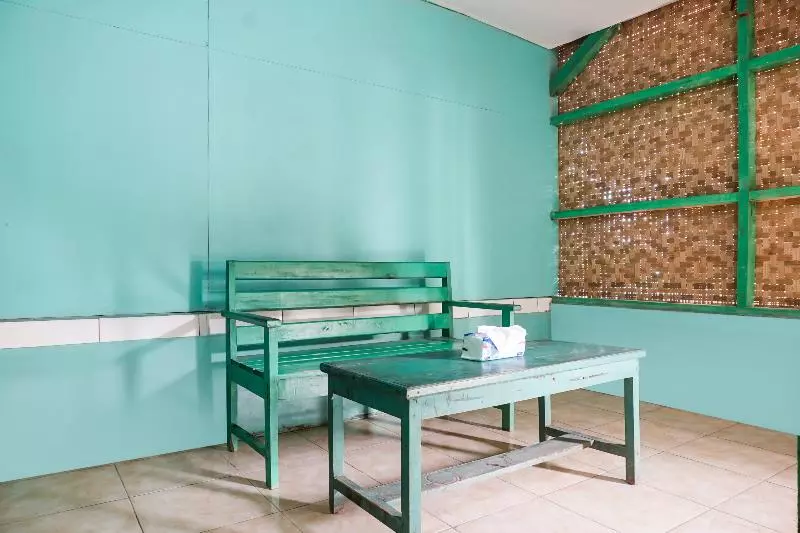 ホテル Oyo 91016 Sandi Homestay