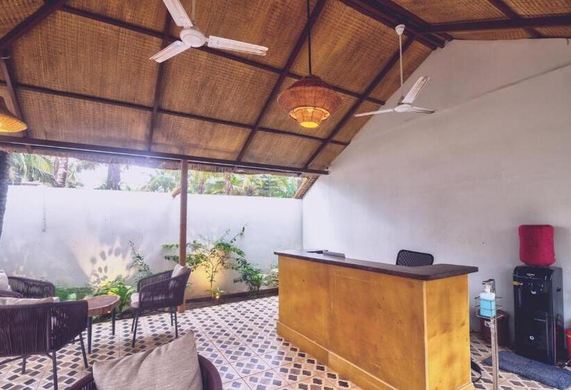 Resort Pause By The Sea