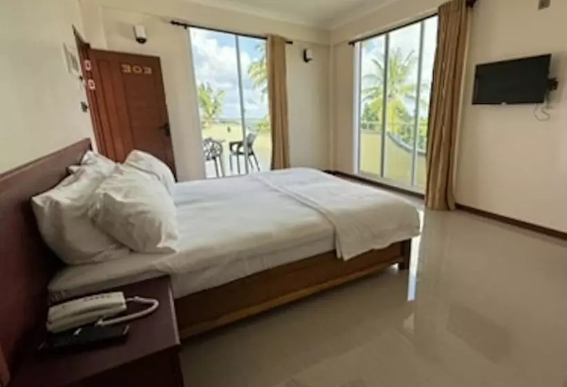 پانسیون Noah Private Beach House