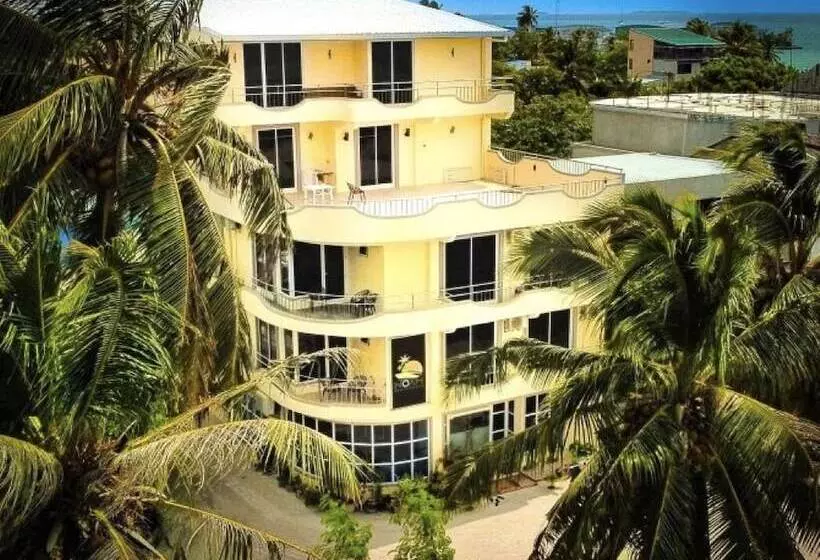 پانسیون Noah Private Beach House