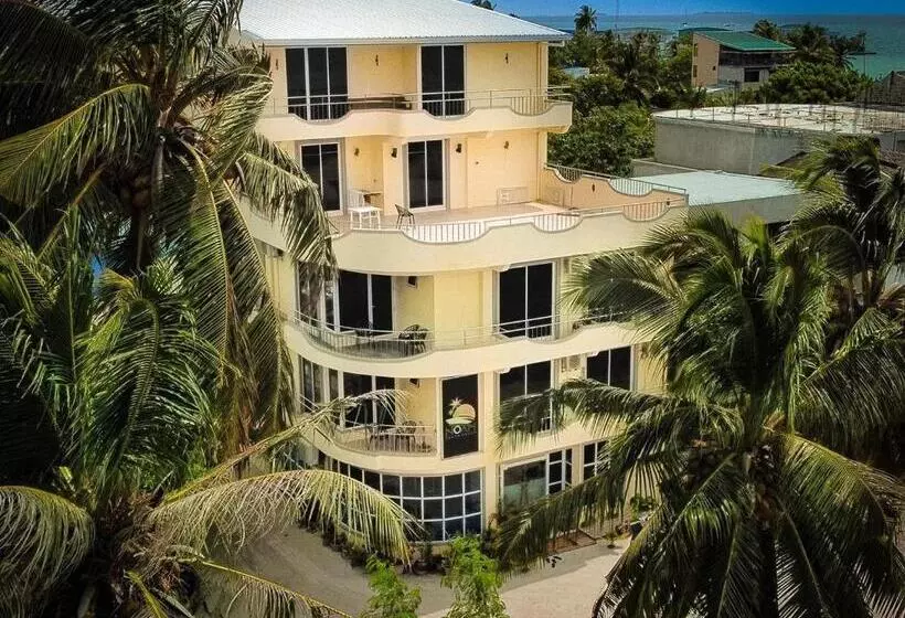 پانسیون Noah Private Beach House