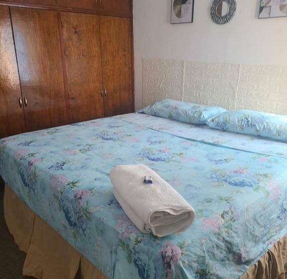 تختخواب و صبحانه Hospedaje Casa De Luna