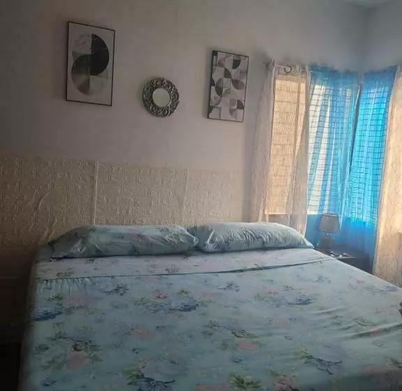 تختخواب و صبحانه Hospedaje Casa De Luna