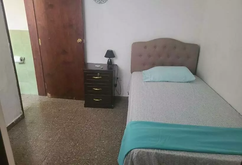 تختخواب و صبحانه Hospedaje Casa De Luna