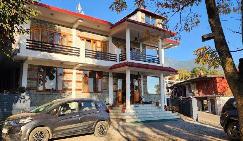 مبيت وإفطار The Birdhouse Villa