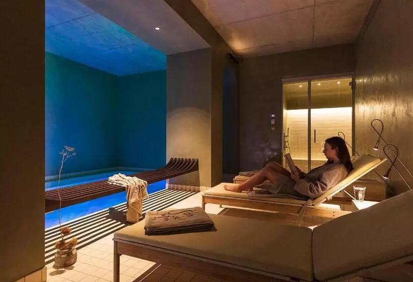 Hotelli Hôtel Spa & Restaurant   Son De Mar