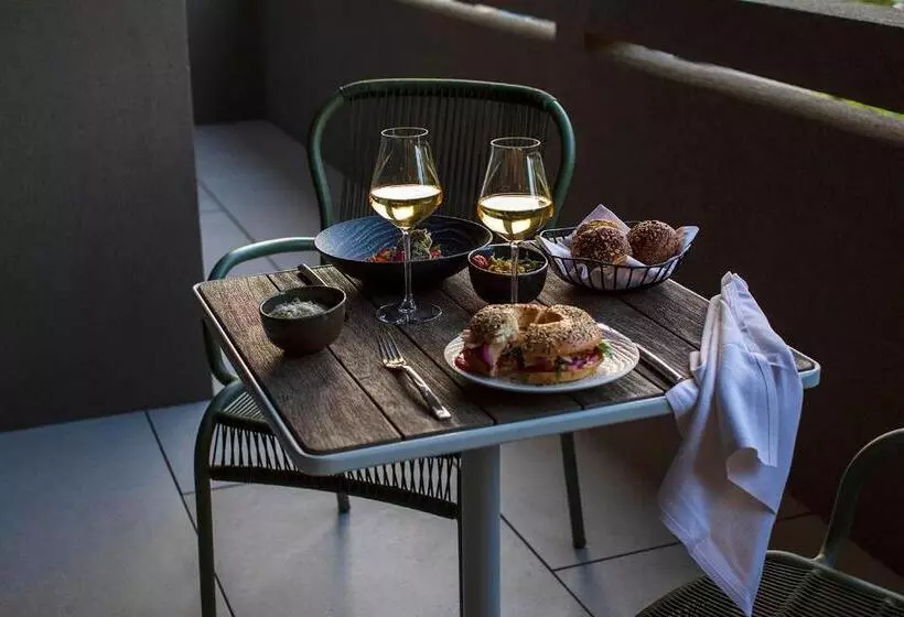 Hotelli Hôtel Spa & Restaurant   Son De Mar