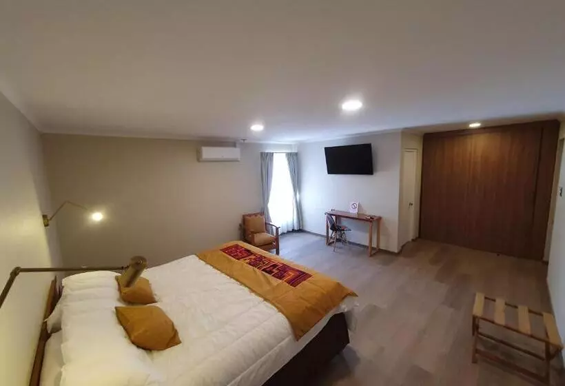 ホテル Madero Talca