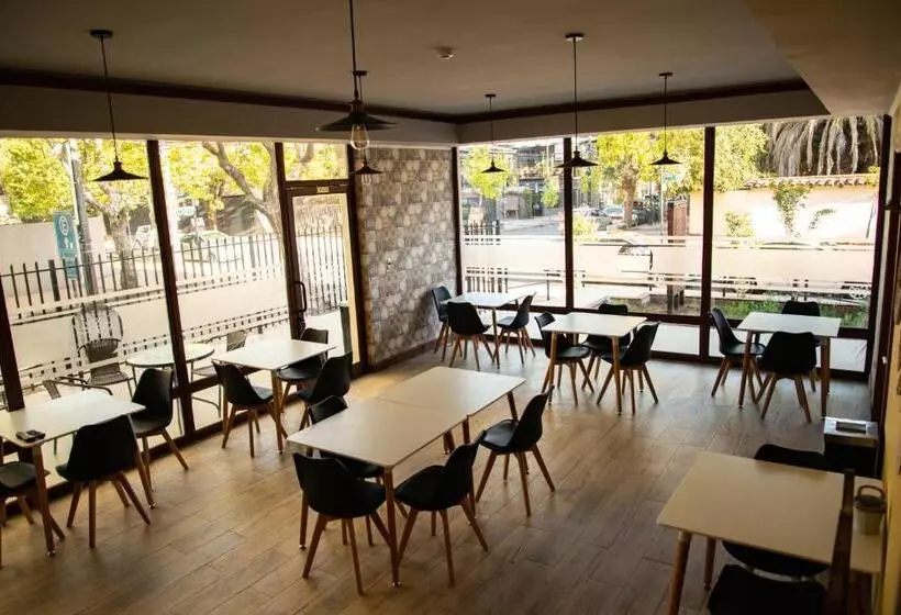 ホテル Madero Talca