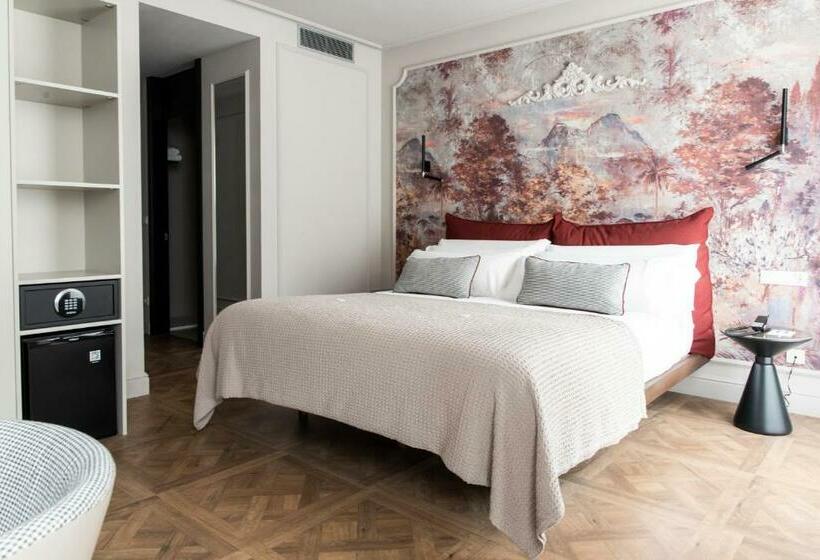 هتل Soho Boutique Palacio De Pombo