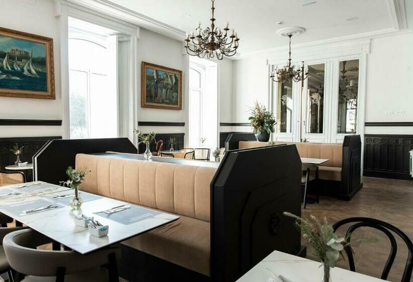 هتل Soho Boutique Palacio De Pombo