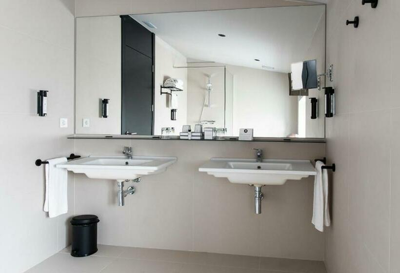 هتل Soho Boutique Palacio De Pombo