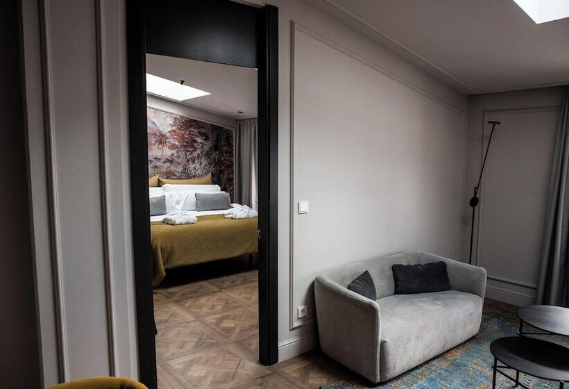 هتل Soho Boutique Palacio De Pombo