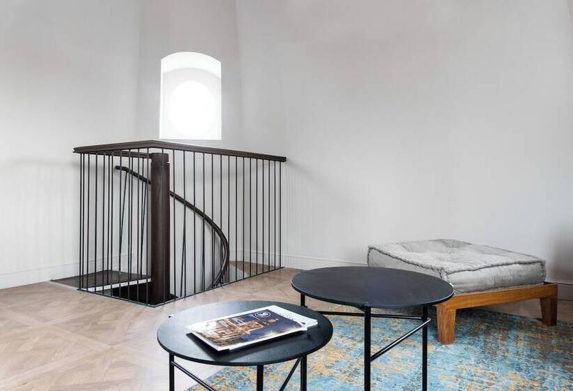 هتل Soho Boutique Palacio De Pombo