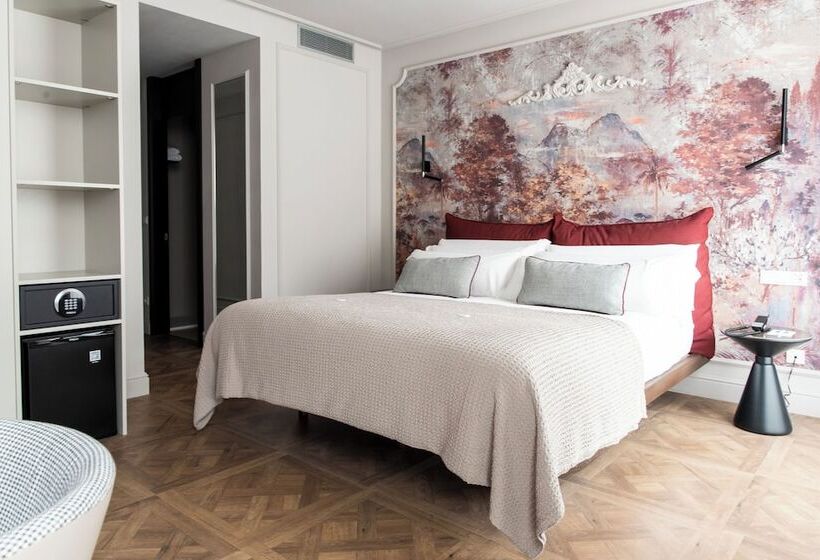 هتل Soho Boutique Palacio De Pombo