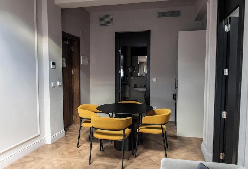 هتل Soho Boutique Palacio De Pombo