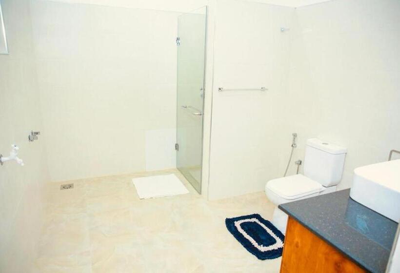 פנסיון Maha Oya Lodge