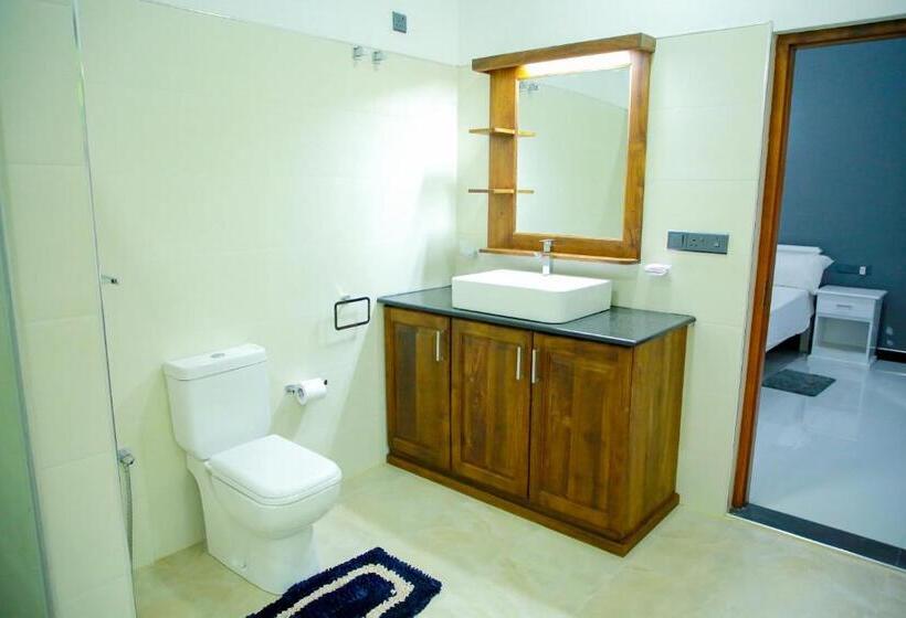 פנסיון Maha Oya Lodge