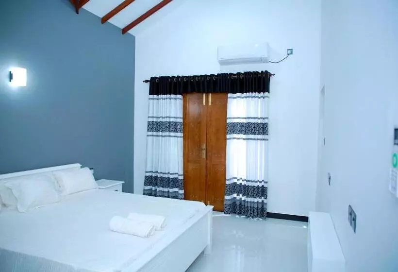 پانسیون Maha Oya Lodge