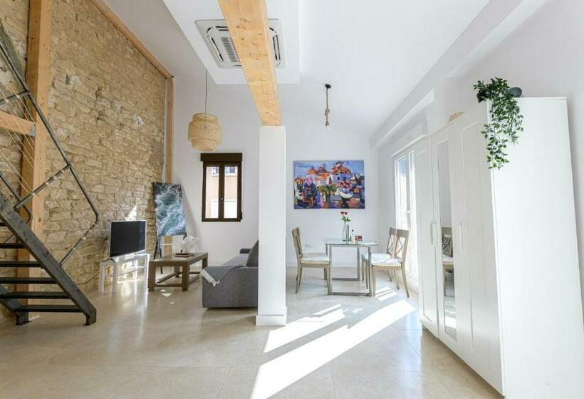 Soho Boho Apartments With Sunny Rooftop Terrace And Fiber Optic Internet