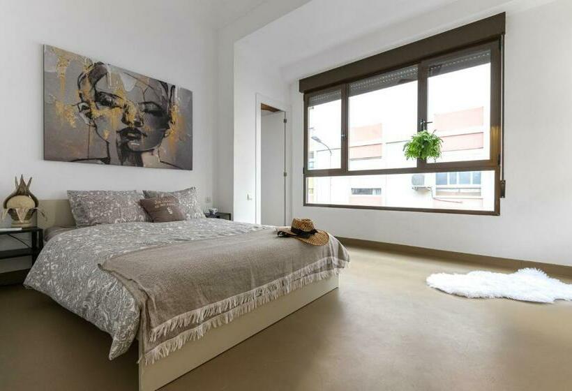 Soho Boho Apartments With Sunny Rooftop Terrace And Fiber Optic Internet