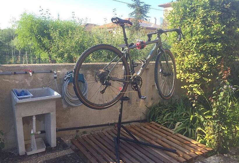 צימר Pedalare Con Lentezza