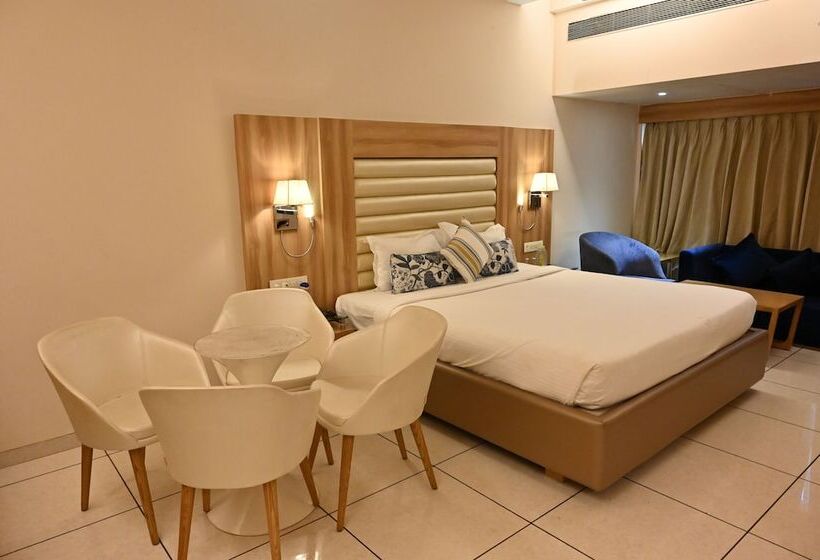 Отель Rang Lords Inn Bharuch