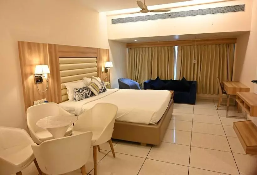 Hotelli Rang Lords Inn Bharuch