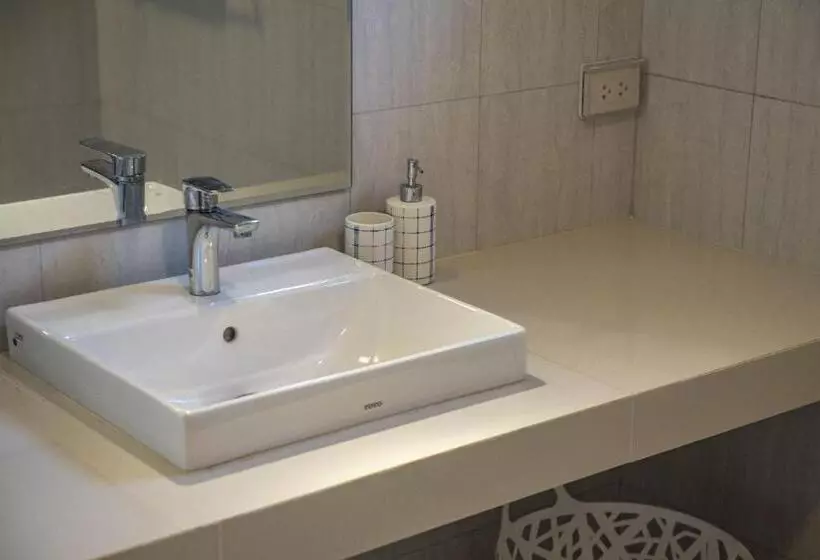 Retkeilymaja Corsita Resort Koh Mak