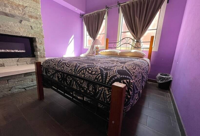 هتل Casa Jardín Reforma