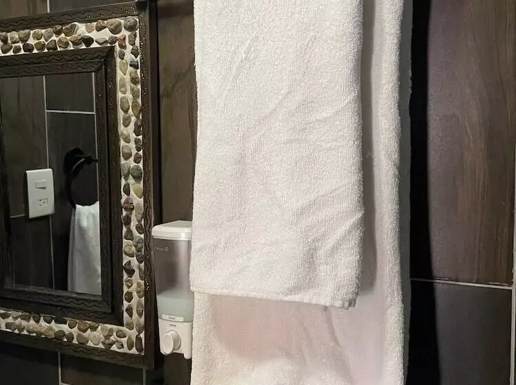 هتل Casa Jardín Reforma