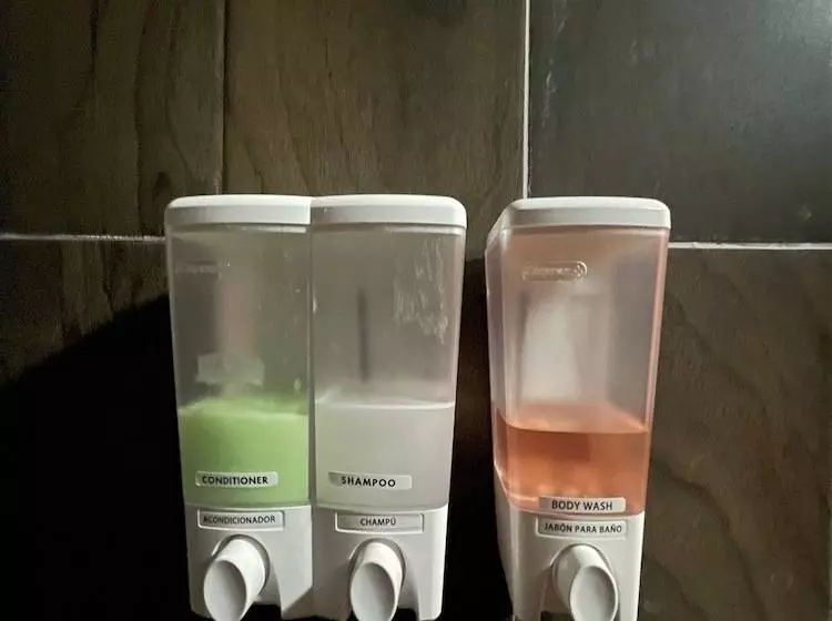 هتل Casa Jardín Reforma