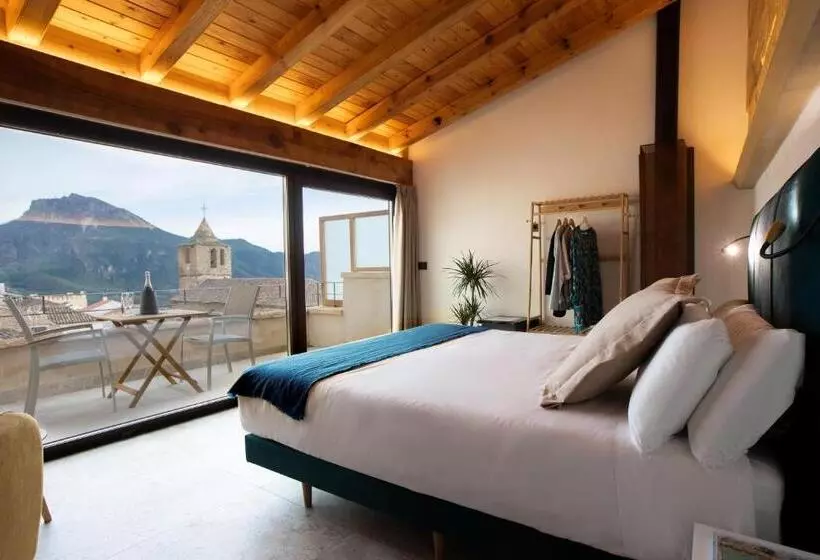 Hotelli Poeta Jorge Manrique