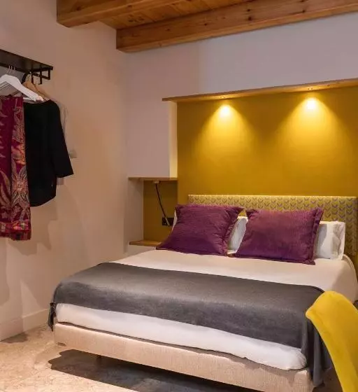 Hotelli Poeta Jorge Manrique