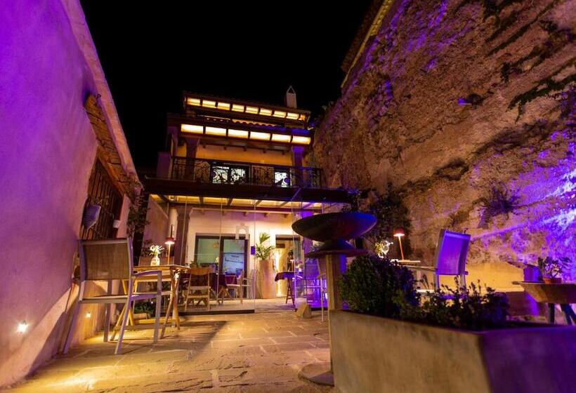 ホテル Poeta Jorge Manrique