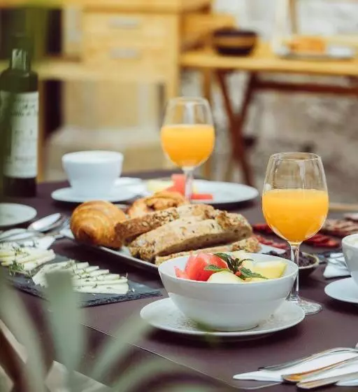 Hotelli Poeta Jorge Manrique